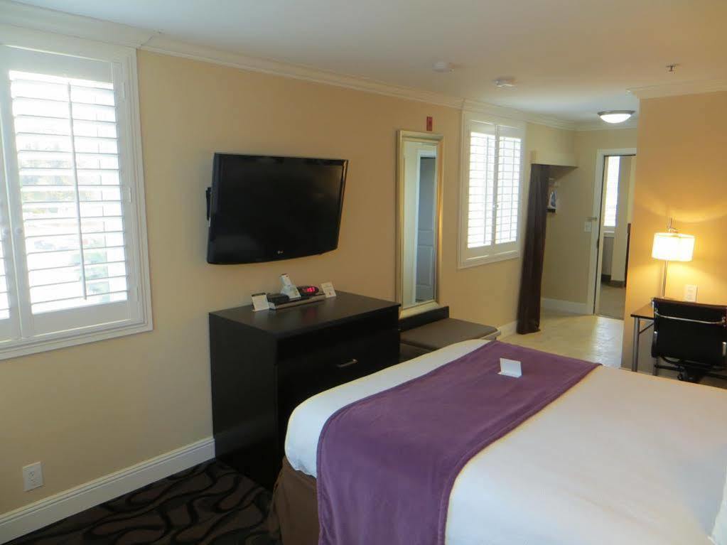 Western Airport Plaza 3* San José